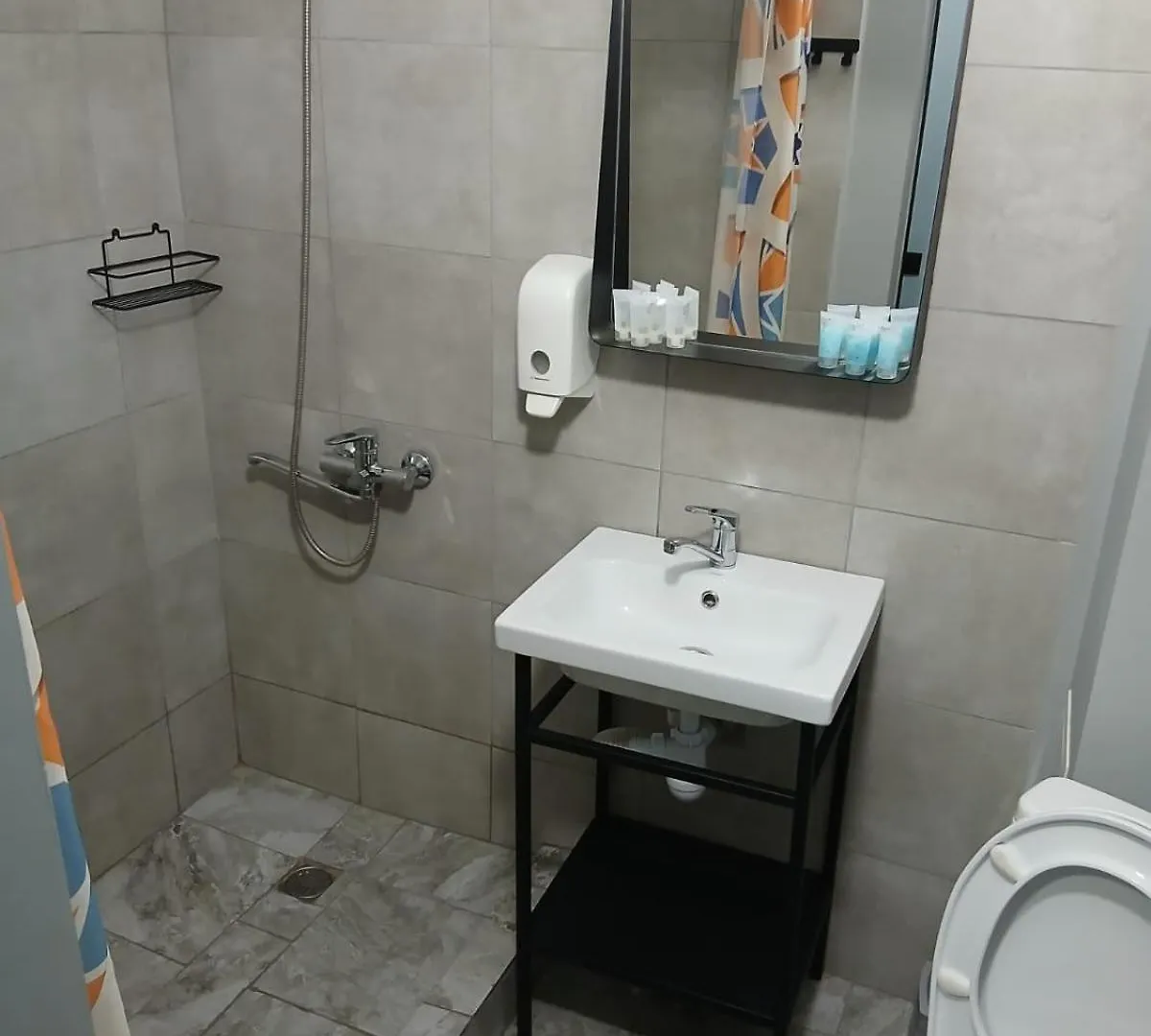 Hotel Tahar Almaty