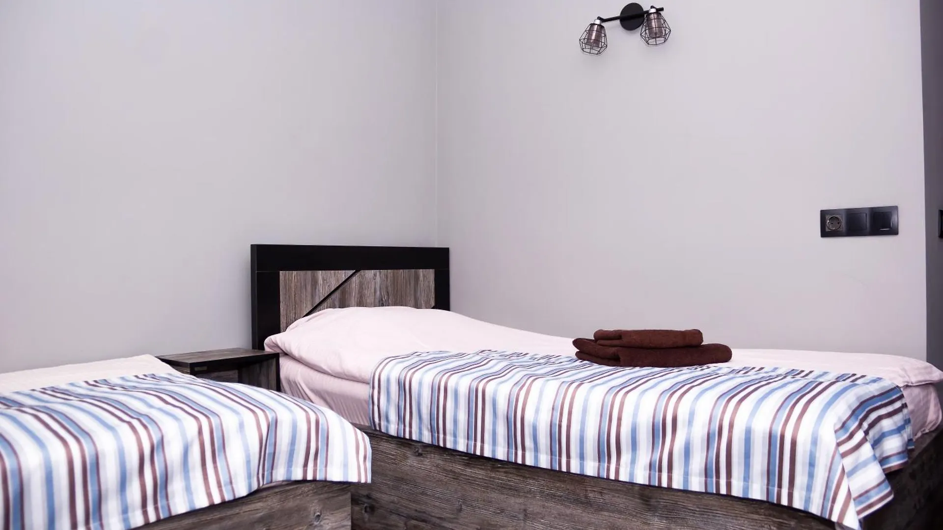 Hotel Tahar Almaty 2*,