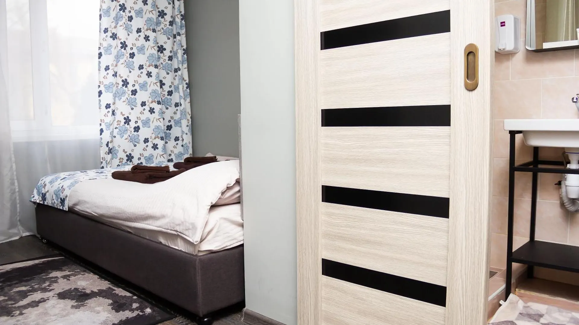 Hotel Tahar Алматы 2*,