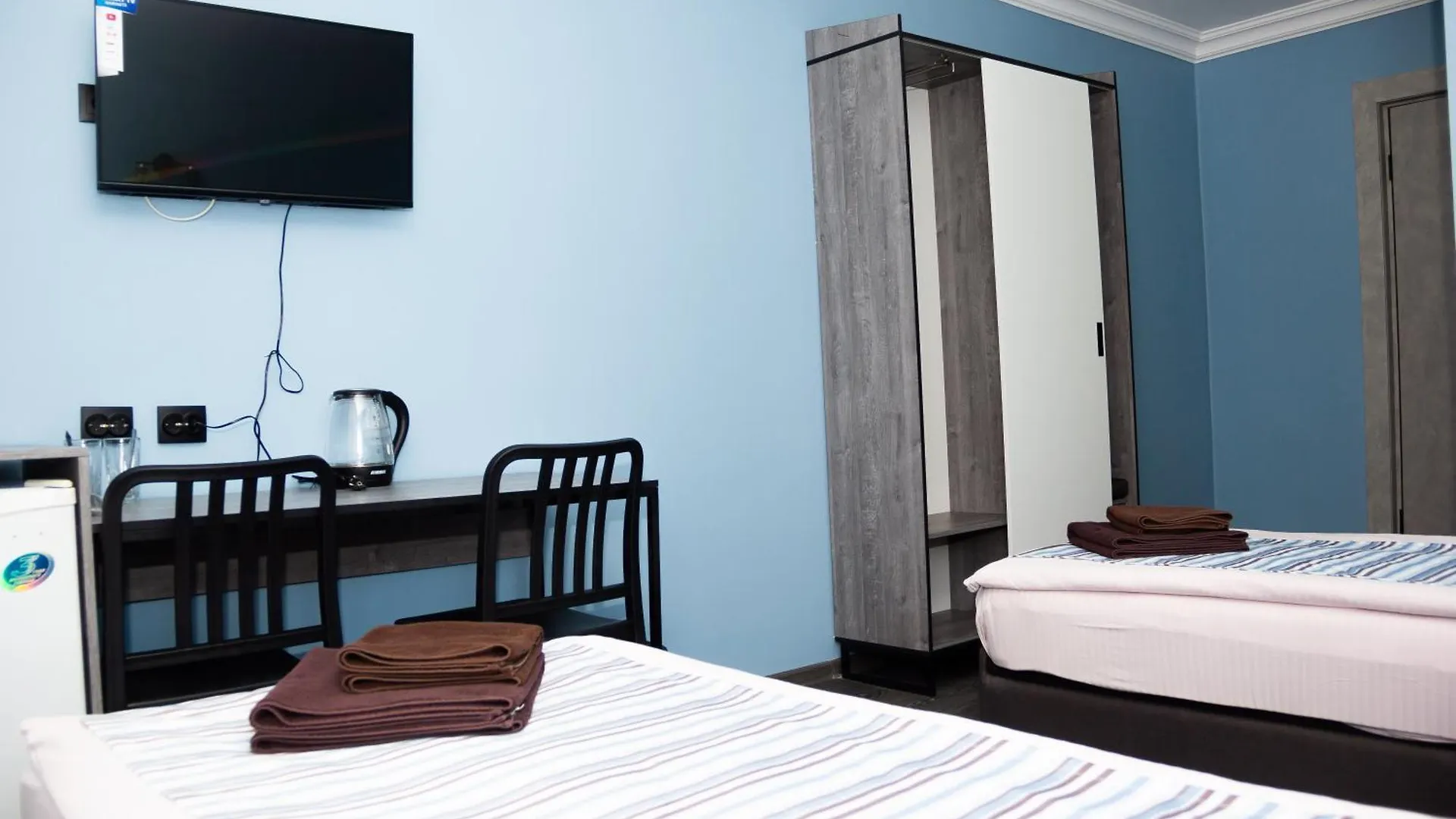Hotel Tahar Алматы